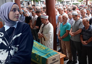 Rize'de denizde boğulan Ebrar Aktaş'ın cenazesi toprağa verildi