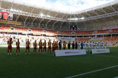 Çaykur Rizespor Süper Lige Veda Maçlarında Malatyaspor'u 3 golle geçti 